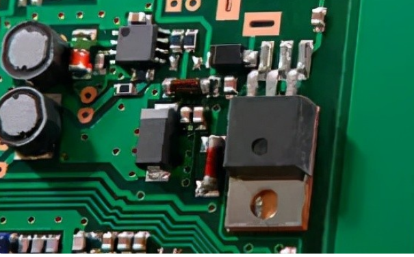 pcb板由哪些部分組成？如何判斷好壞？